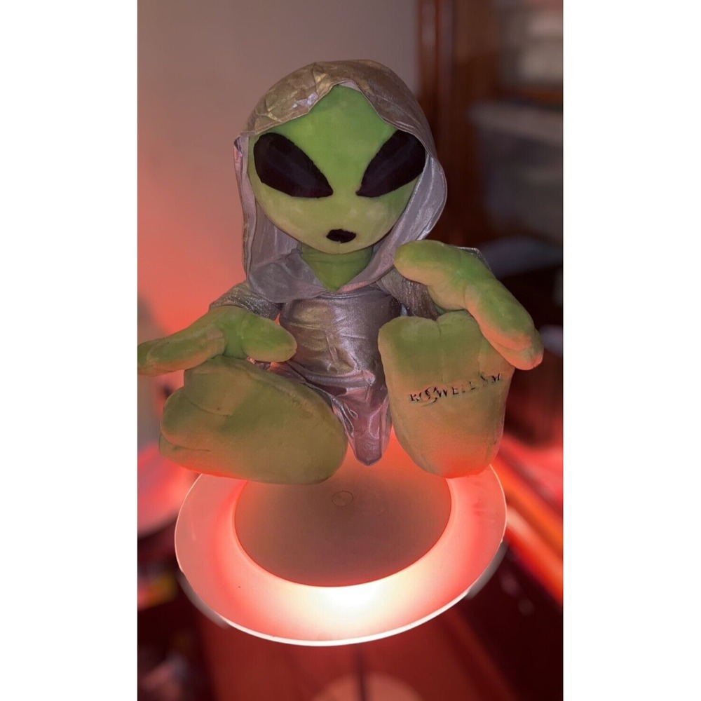 VTG Y2K Kellytoy Roswell NM Alien Plush Spacecore Silver Suit UFO Kawaii 24" - Picture 8 of 15
